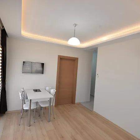 Arti̇m Apartmanhotel *