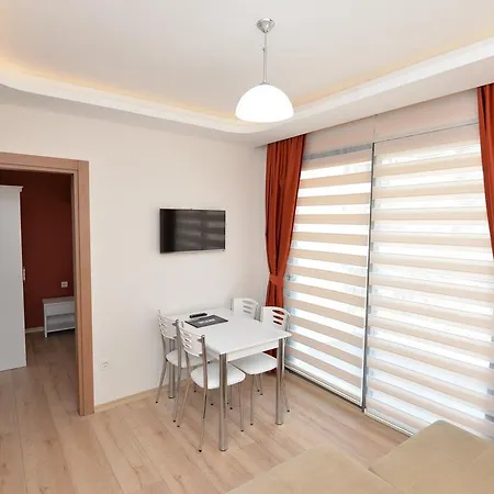 Arti̇m Apartmanhotel *